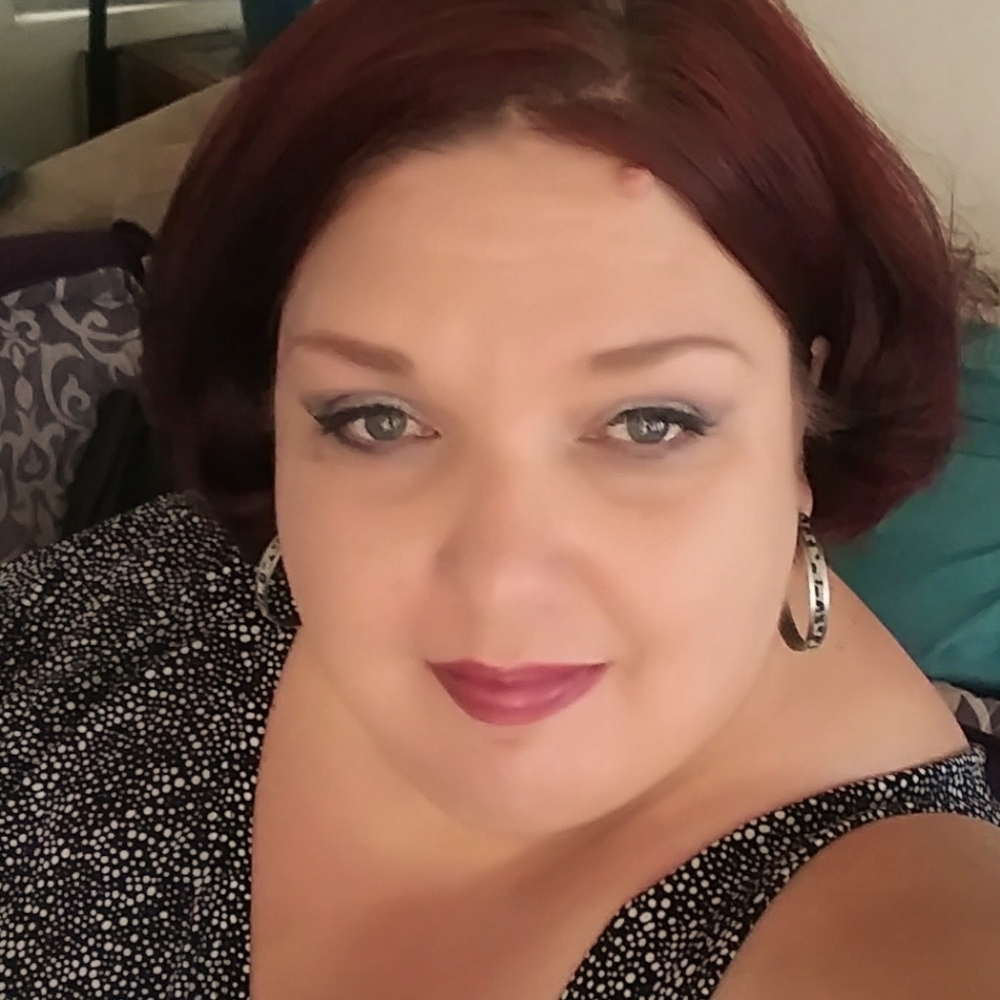 Meet your Posher, Caryla